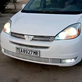 Toyota Sienna 2004