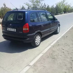 Opel Zafira 2001