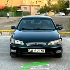 Toyota Camry 2001