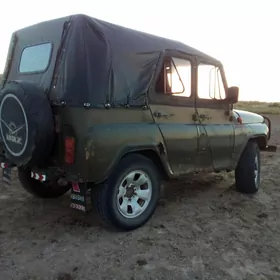 UAZ 469 1986