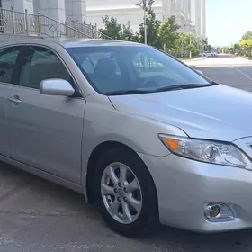 Toyota Camry 2010