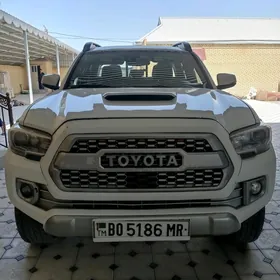 Toyota Tacoma 2019