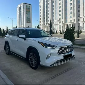 Toyota Highlander 2020