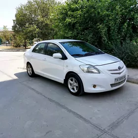 Toyota Yaris 2008