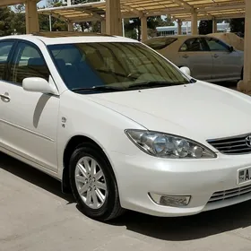 Toyota Camry 2004