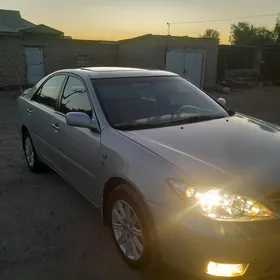 Toyota Camry 2004