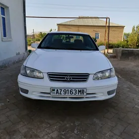 Toyota Camry 2000