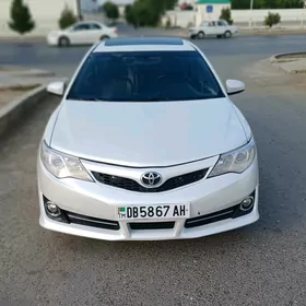 Toyota Camry 2012