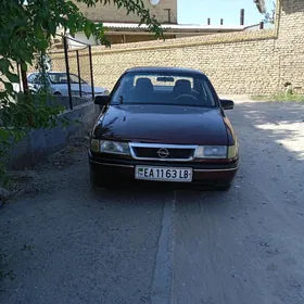 Opel Vectra 1990