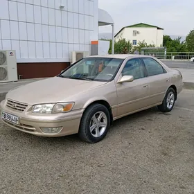 Toyota Camry 2001