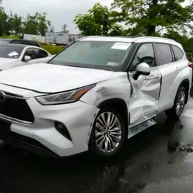 Toyota Highlander 2022