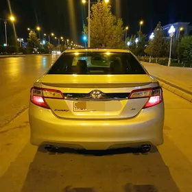 Toyota Camry 2011