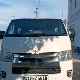 Toyota Hiace 2006