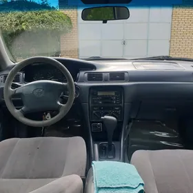 Toyota Camry 1999