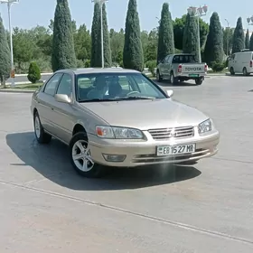 Toyota Camry 2001