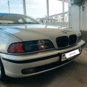 BMW E39 1999