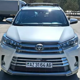 Toyota Highlander 2018