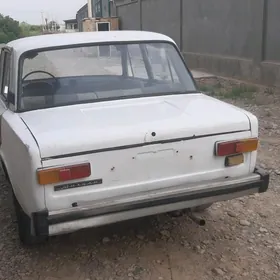 Lada 2104 1980