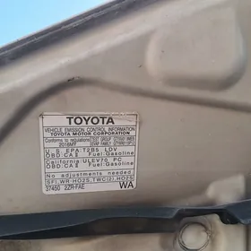 Toyota Scion Im kapot 2015