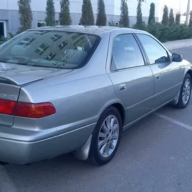 Toyota Camry 2000