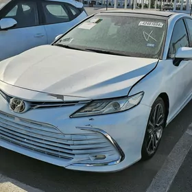 Toyota Camry 2020