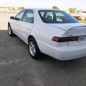 Toyota Camry 1997