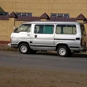 Toyota Hiace 1987