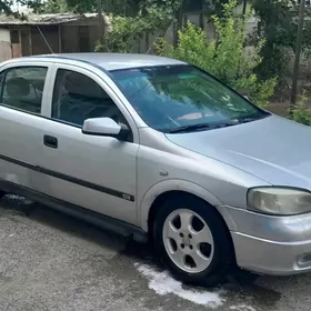 Opel Astra 2000