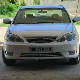 Toyota Camry 2004