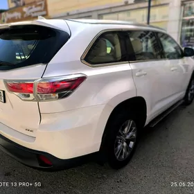 Toyota Highlander 2015