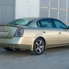 Nissan Altima 2003