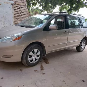 Toyota Sienna 2008