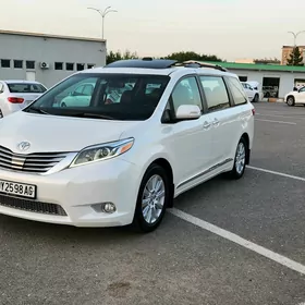 Toyota Sienna 2017