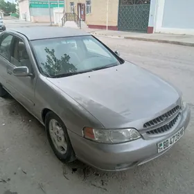 Nissan Altima 2002