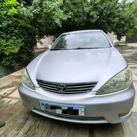 Toyota Camry 2005