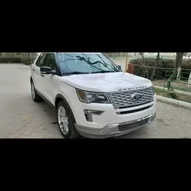 Ford Explorer 2019