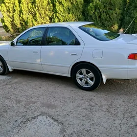 Toyota Camry 2000