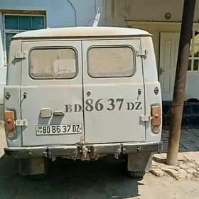 UAZ 2206 2000