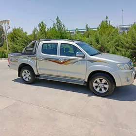 Toyota Hilux 2012