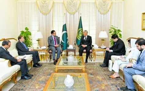 Туркменский посол и министр экономики Пакистана обсудили расширение торгово-экономических связей