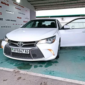 Toyota Camry 2015