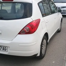 Nissan Tiida 2006