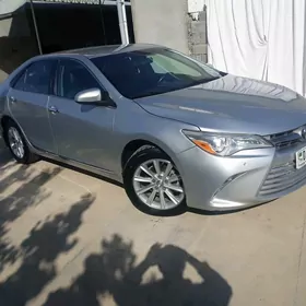 Toyota Camry 2016