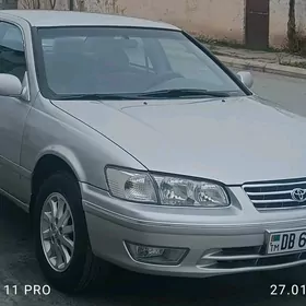 Toyota Camry 2000