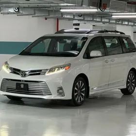 Toyota Sienna 2018