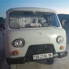 UAZ 452 2002