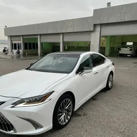 Lexus ES 350 2019