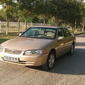 Toyota Camry 1999