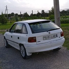 Opel Antara 1992