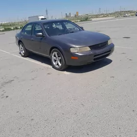 Nissan Maxima 1998